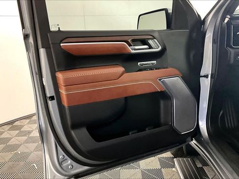 Certified 2025 GMC Sierra 1500 Denali Ultimate AWD/4WD image 41
