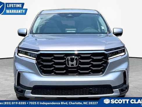 Used 2025 Honda Pilot EX-L image 2