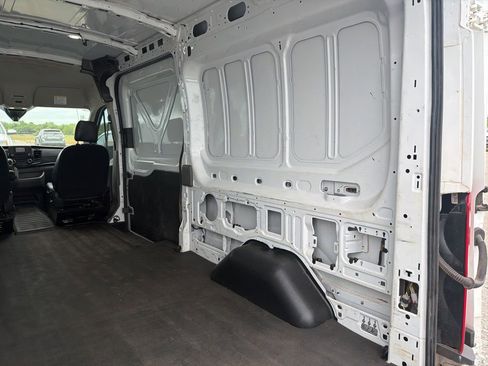 Used 2023 Ford Transit 250 Medium Roof RWD image 16