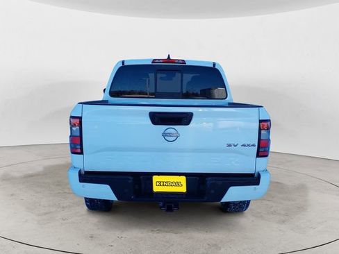 Used 2022 Nissan Frontier SV image 4