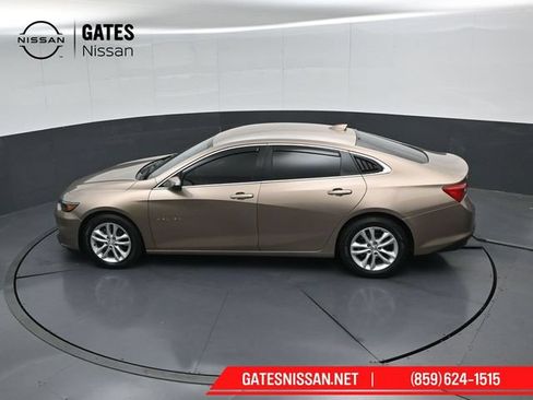 Used 2018 Chevrolet Malibu LT FWD image 46