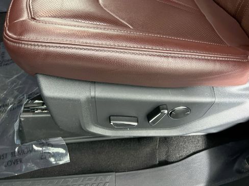 Used 2024 Ford Expedition Max Limited image 13