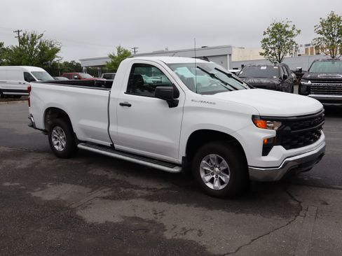 Used 2025 Chevrolet Silverado 1500 W/T RWD image 2