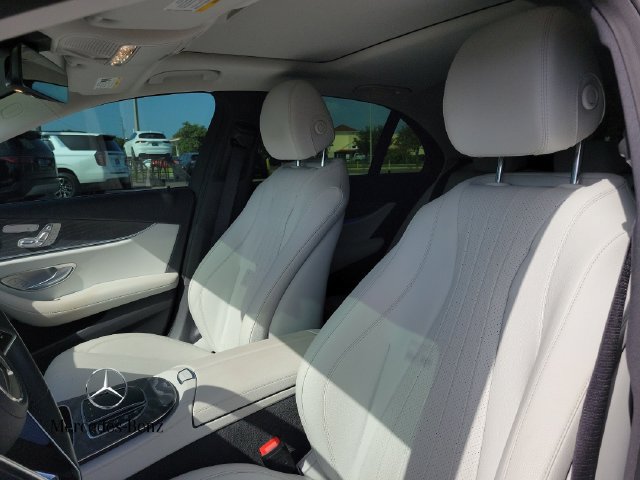 Used 2022 Mercedes-Benz E 350 Sedan w/ Driver Assistance Package image 23