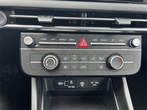 New 2026 Hyundai Tucson SE image 12