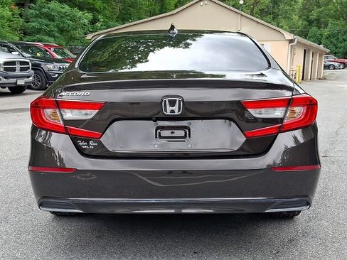 Used 2018 Honda Accord EX-L image 6