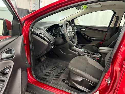 Used 2012 Ford Focus SE FWD image 7