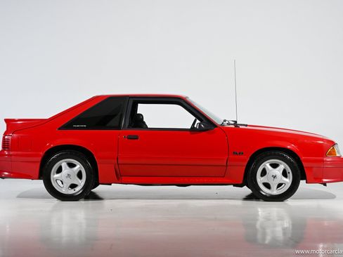 Used 1991 Ford Mustang GT RWD image 9