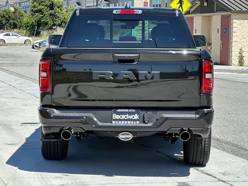 Used 2026 RAM 1500 Express AWD/4WD image 5