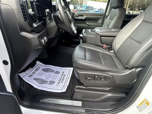 Used 2025 GMC Sierra 1500 SLT image 16