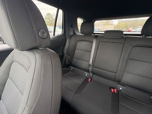 Used 2025 Chevrolet Equinox LT FWD image 39