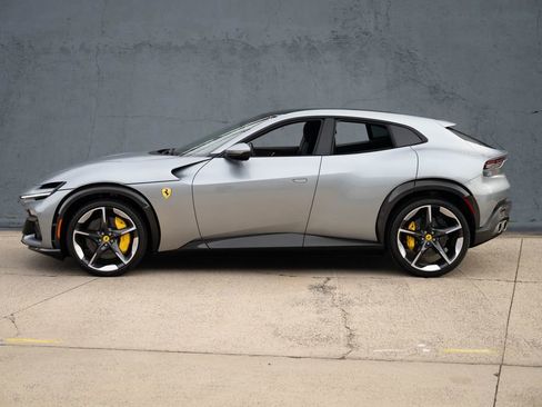 Used 2024 Ferrari Purosangue image 3