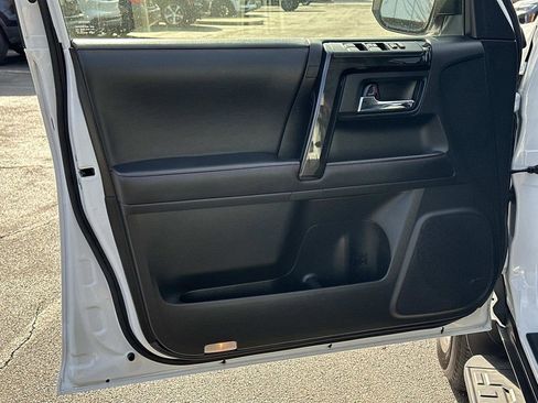 Used 2024 Toyota 4Runner TRD Off-Road Premium image 20