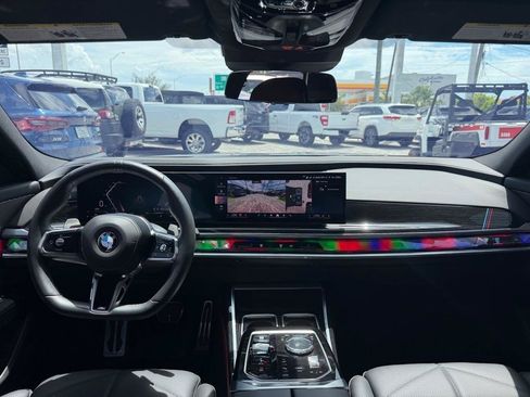 Used 2024 BMW 740i RWD image 18