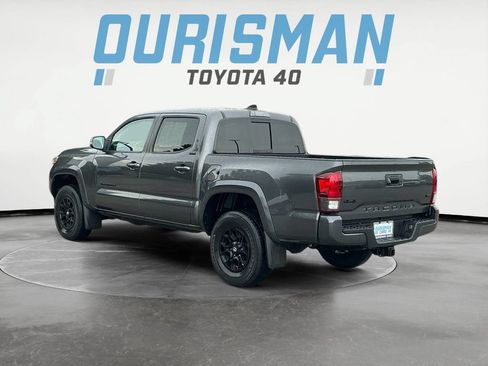Used 2022 Toyota Tacoma SR5 w/ Technology Package AWD/4WD image 5