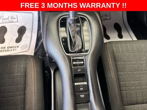 Used 2025 Honda HR-V Sport image 42