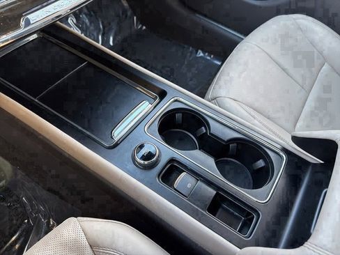 Used 2023 Lincoln Corsair AWD w/ Equipment Group 101A image 30