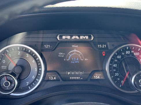 Used 2022 RAM 1500 Big Horn AWD/4WD image 17