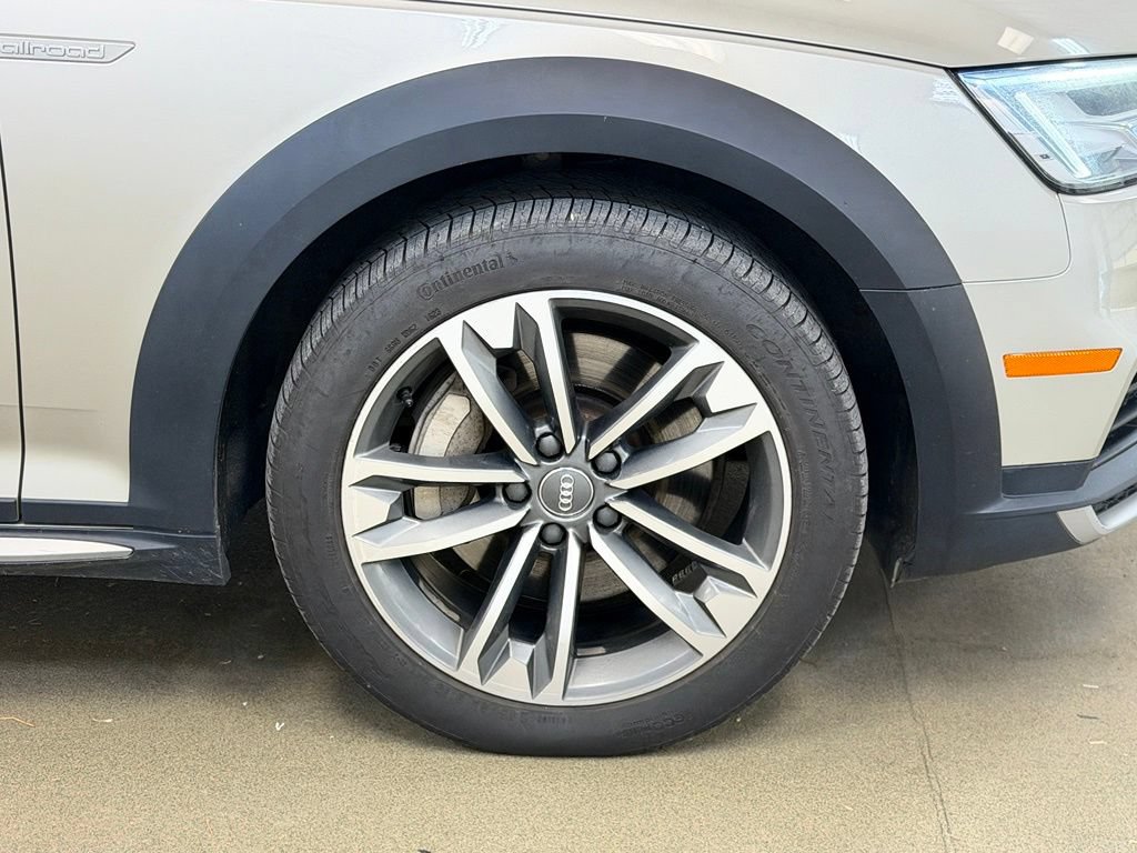 Used 2017 Audi A4 2.0T allroad Premium Plus w/ Technology Package AWD/4WD image 4