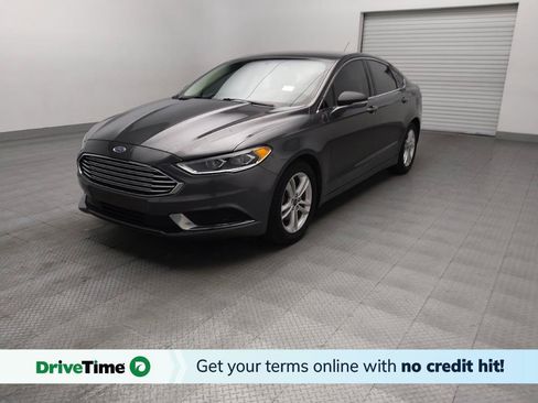 Used 2018 Ford Fusion SE FWD image 1