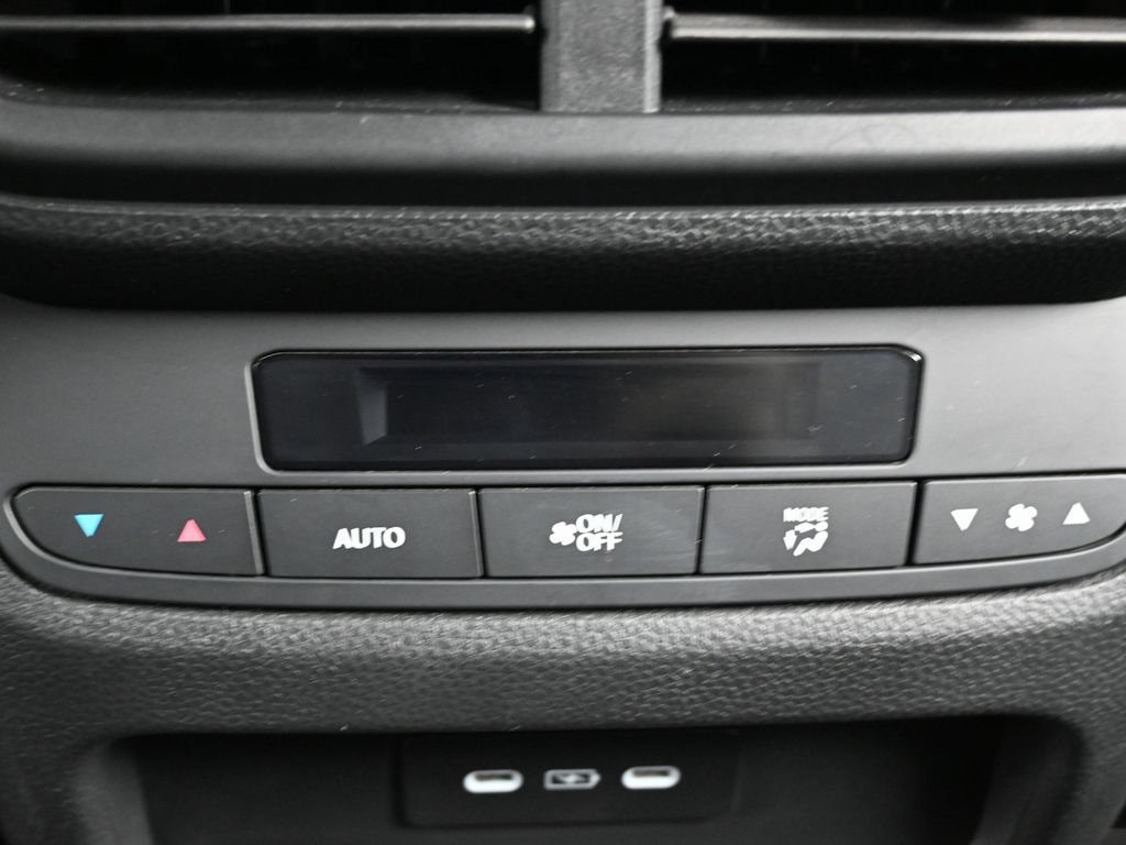 Used 2025 Honda Pilot EX-L image 24