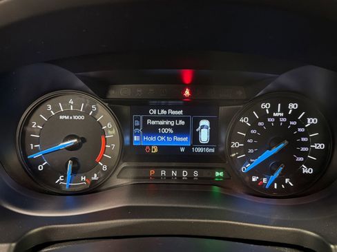 Used 2018 Ford Explorer XLT FWD image 19