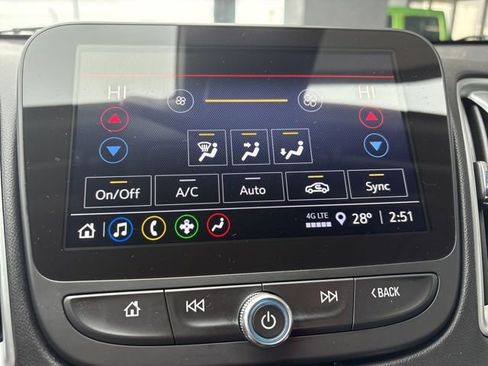 Used 2024 Chevrolet Malibu LT image 12