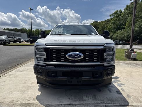 Used 2024 Ford F350 King Ranch AWD/4WD image 2