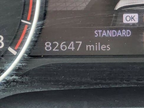 Used 2021 Nissan Rogue SV w/ Premium Package image 13