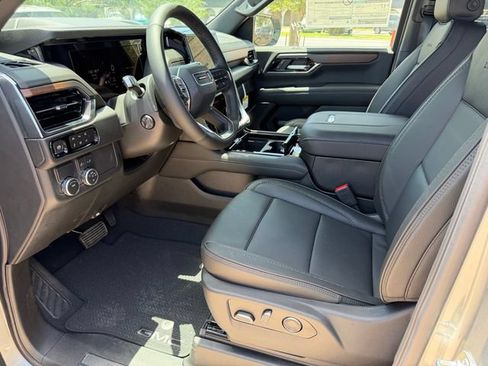 New 2026 GMC Yukon Denali RWD image 13