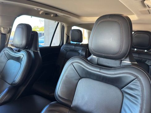 Used 2023 Lincoln Aviator Reserve w/ Equipment Group 201A image 13