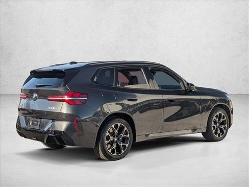 Used 2025 BMW X3 xDrive30i w/ Premium Package image 5