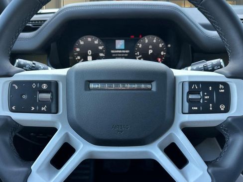New 2026 Land Rover Defender 110 X-Dynamic SE AWD/4WD image 13