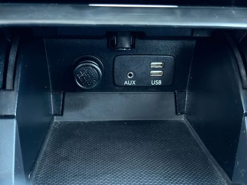 Used 2018 Subaru Legacy 2.5i Premium image 31