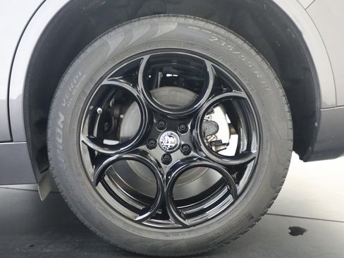 Used 2022 Alfa Romeo Stelvio Ti w/ Active Assist Plus Package image 28