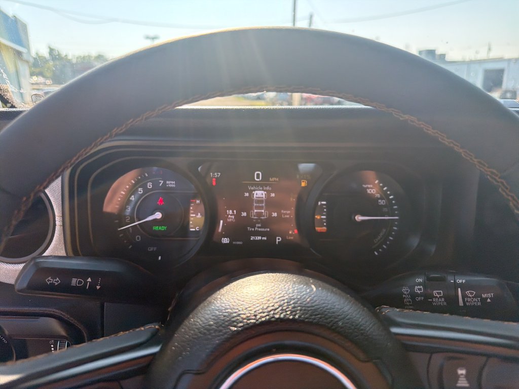 Used 2024 Jeep Wrangler Unlimited AWD/4WD image 18