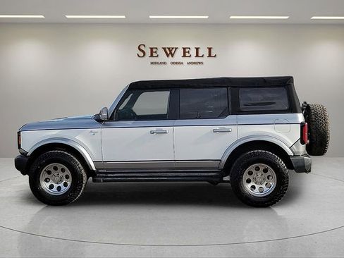Used 2022 Ford Bronco Outer Banks AWD/4WD image 2