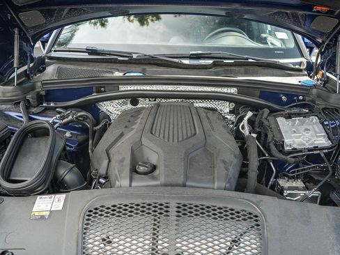 Used 2023 Porsche Macan image 26