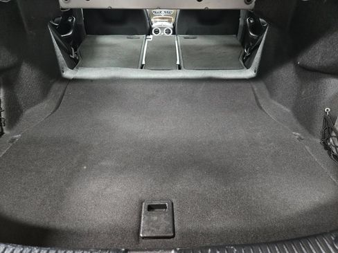 Used 2017 Mercedes-Benz C 300 4MATIC Sedan image 46