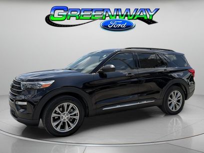 Certified 2022 Ford Explorer XLT w/ Equipment Group 202A