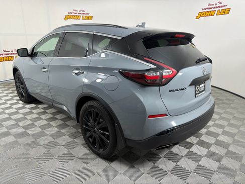 Used 2023 Nissan Murano SV w/ SV Midnight Edition Package FWD image 3