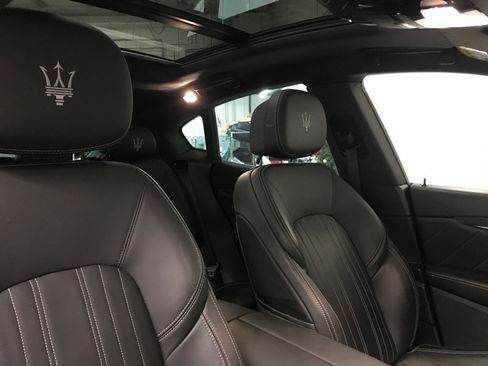 Used 2022 Maserati Levante Modena image 23