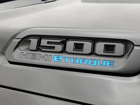 Used 2024 RAM 1500 Lone Star image 9