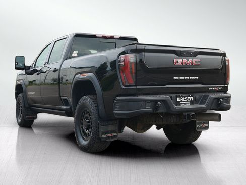 Used 2024 GMC Sierra 2500 AT4X w/ AT4X AEV Edition AWD/4WD image 4