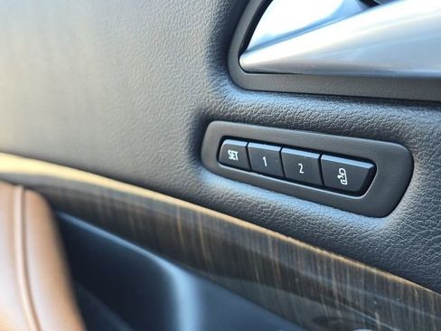 Used 2020 Cadillac XT4 Premium Luxury image 24