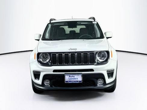Used 2019 Jeep Renegade Latitude w/ Cold Weather Group AWD/4WD image 2