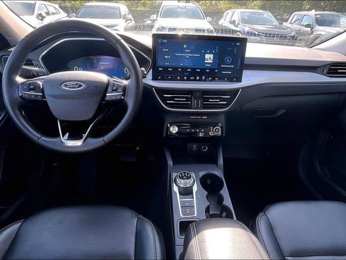 Used 2025 Ford Escape Platinum AWD/4WD image 7