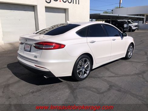 Used 2020 Ford Fusion SEL FWD image 8