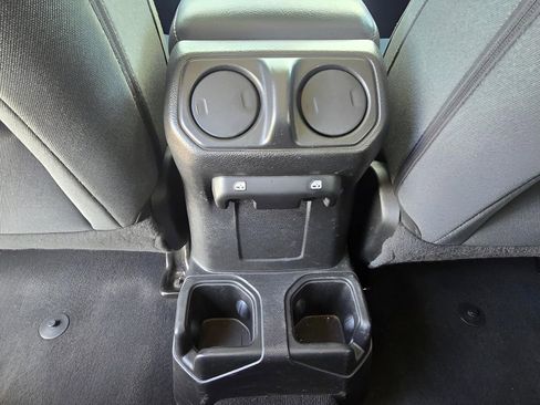 Used 2025 Jeep Wrangler Unlimited Sport AWD/4WD image 14