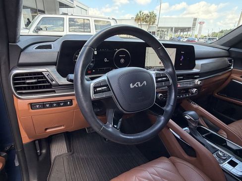 Certified 2025 Kia Telluride SX Prestige X-Line AWD/4WD image 17